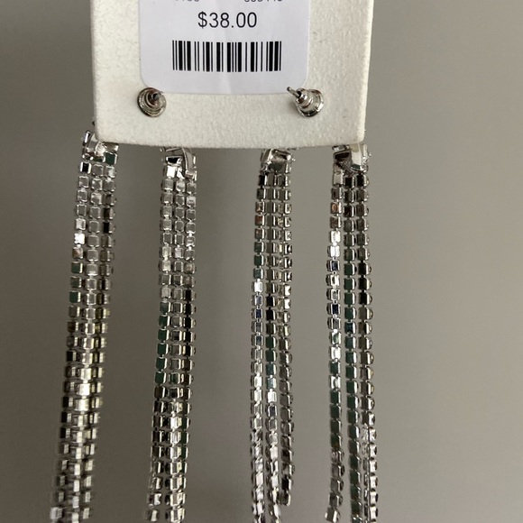 Free People dangle earrings - Picture 2 of 2